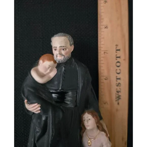 Vintage St. Vincent De Paul Patron Saint of Charitable Societies 8" Figurine - Picture 7 of 7